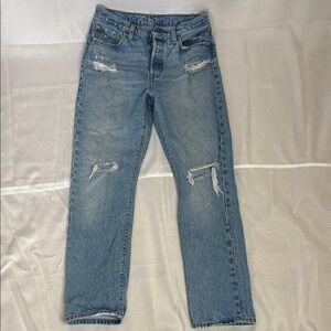 Women’s Blue Distressed Levi’s Jeans